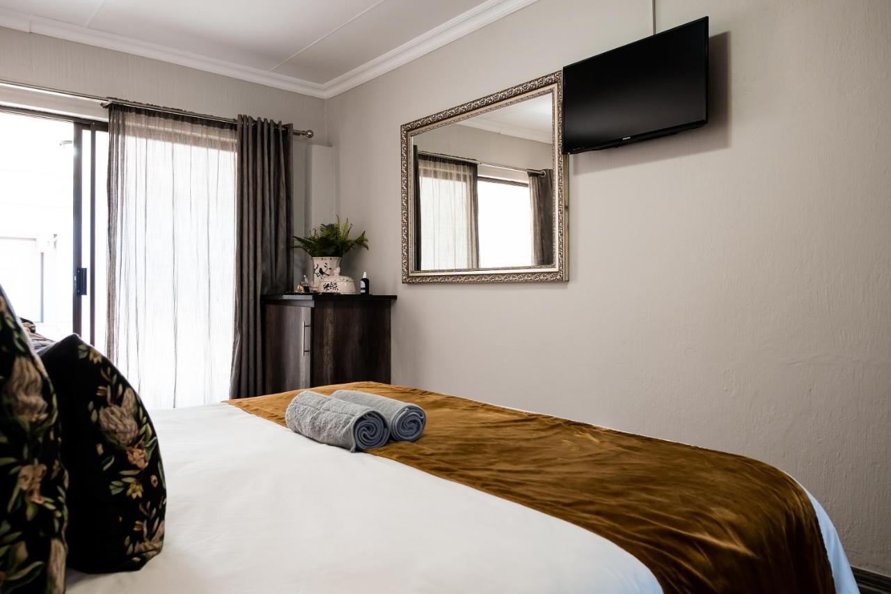 Villa Gracia Guesthouse Klerksdorp Esterno foto